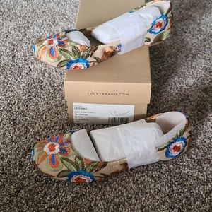 NiB Lucky Brand Ballet shoes size 7